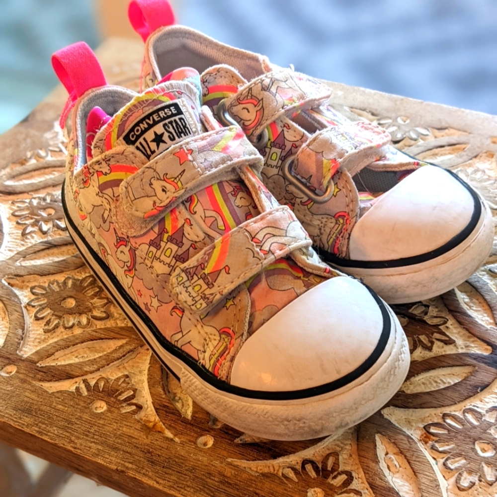 Unicorn Converse toddler size 9
